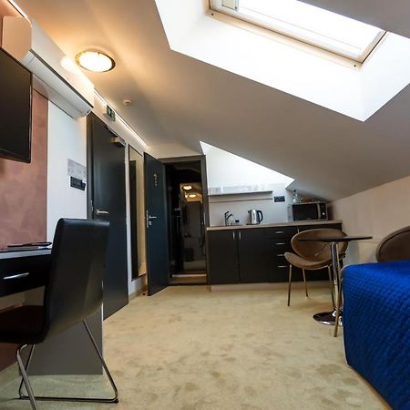 Apart Hotel Golden Apartments โกชิเซ ภายนอก รูปภาพ