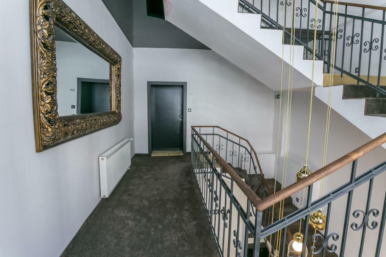 Apart Hotel Golden Apartments โกชิเซ ภายนอก รูปภาพ