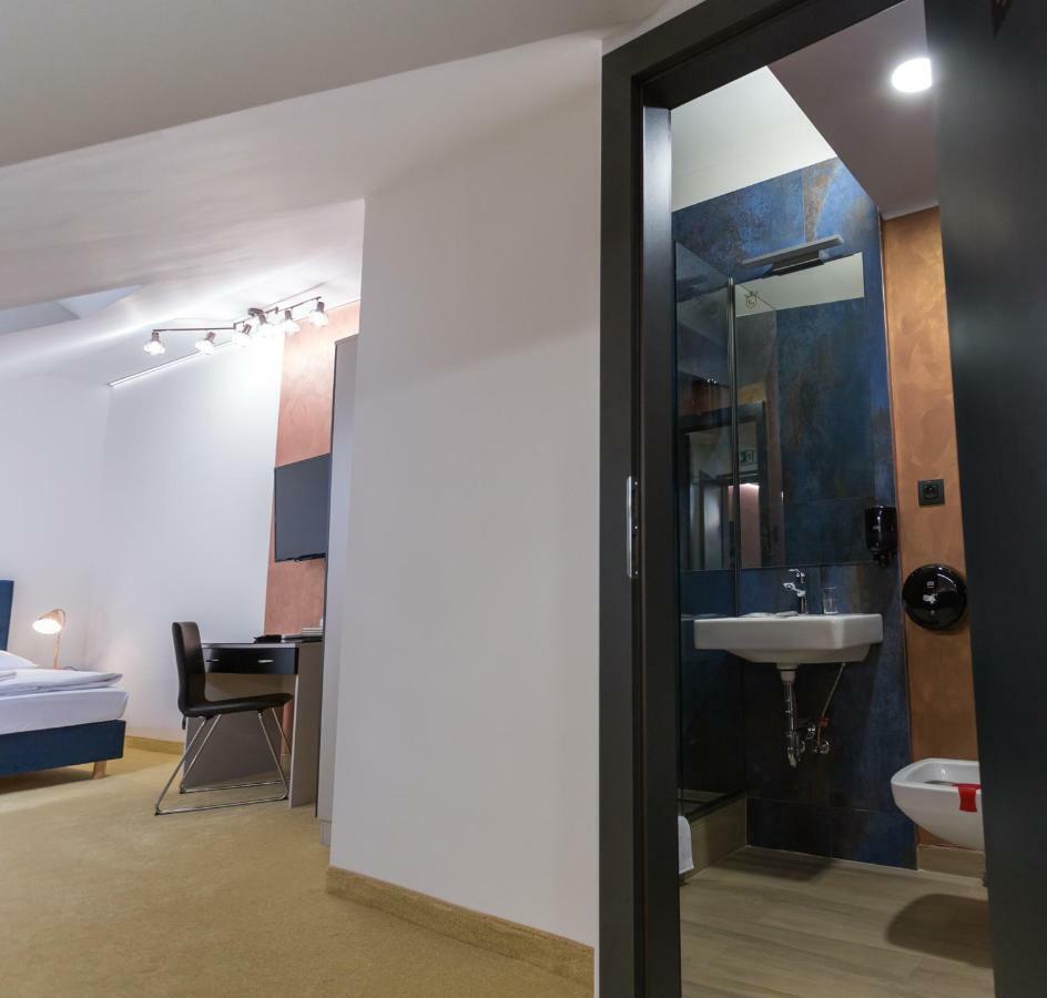 Apart Hotel Golden Apartments โกชิเซ ภายนอก รูปภาพ