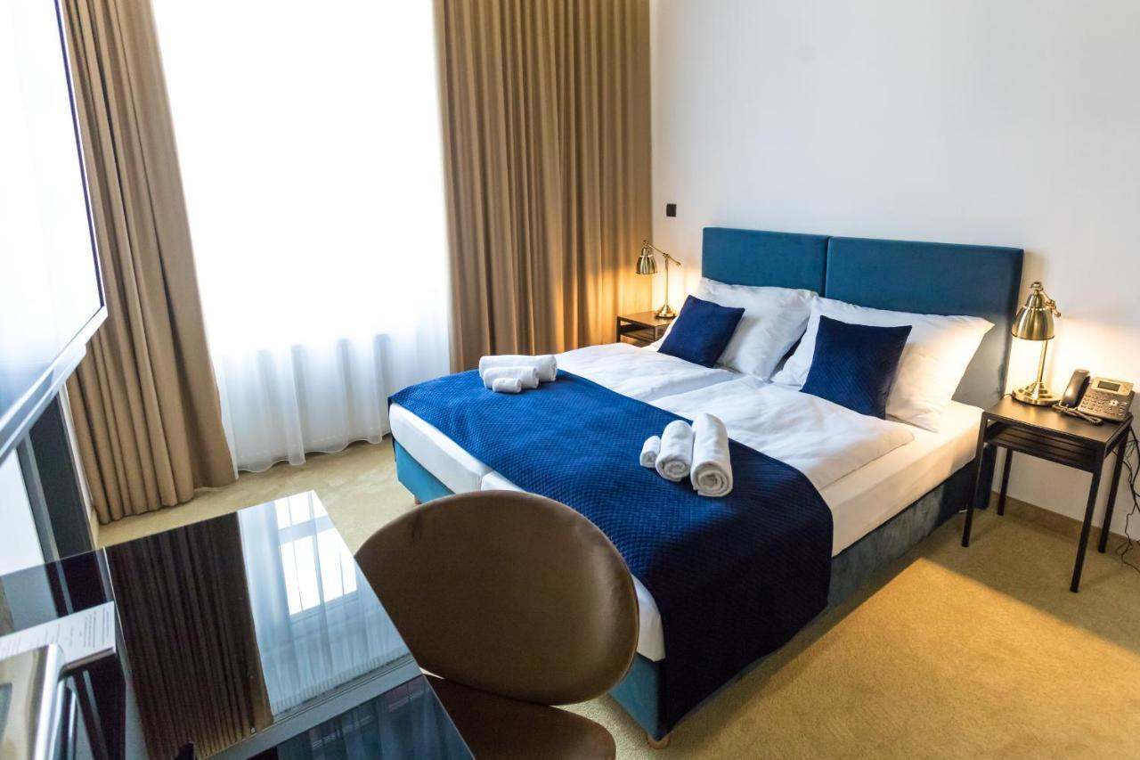 Apart Hotel Golden Apartments โกชิเซ ภายนอก รูปภาพ